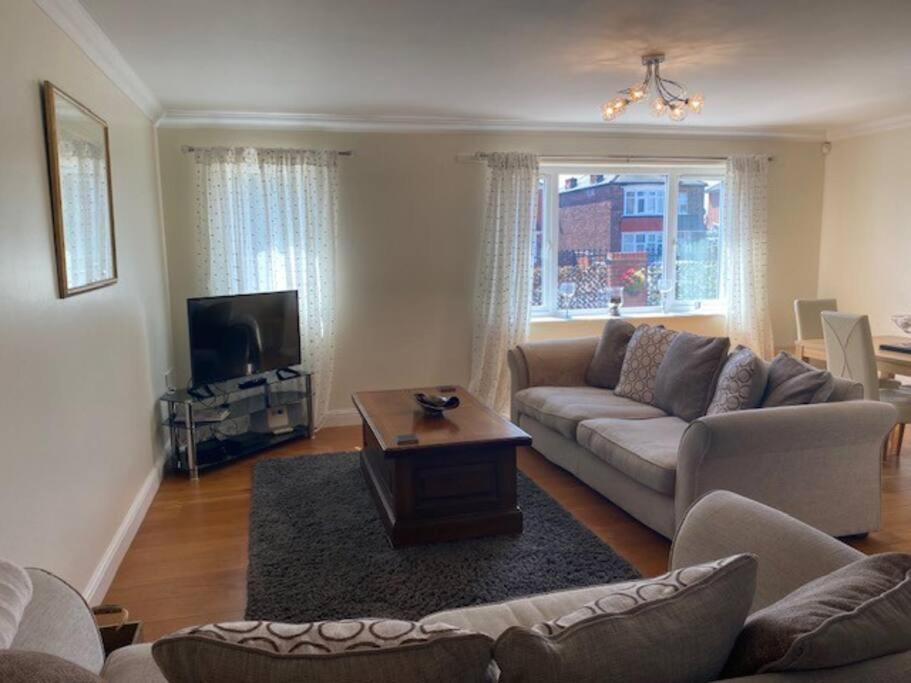 Spacious 2 Bedroom Apartment Cleethorpes Esterno foto